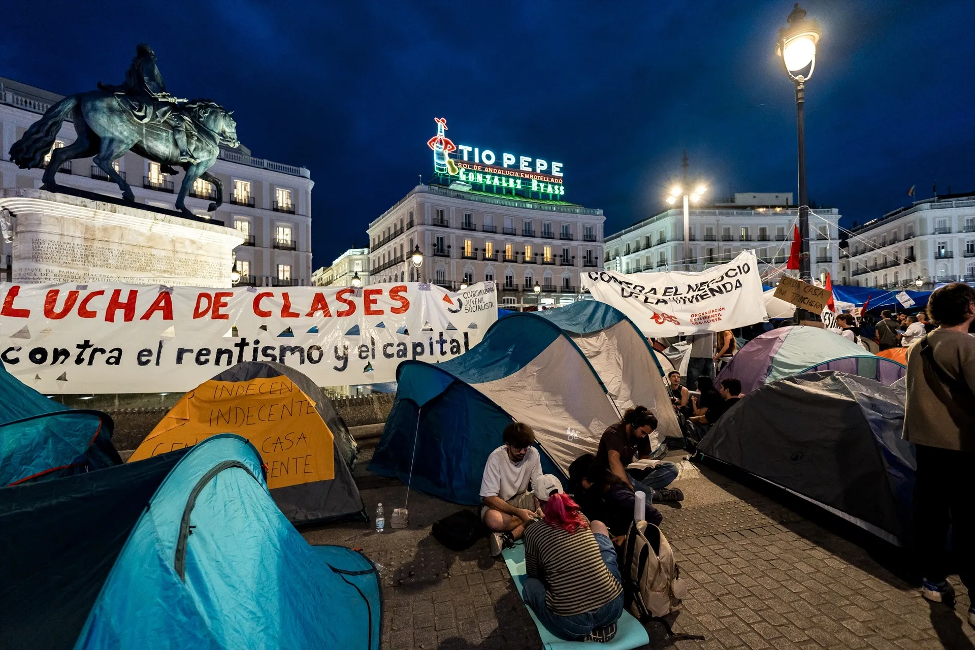 EuropaPress 7809149 decenas personas continuan acampadas 29 septiembre 2026 madrid espana EuropaPress 7809149 decenas personas continuan acampadas 29 septiembre 2026 madrid espana