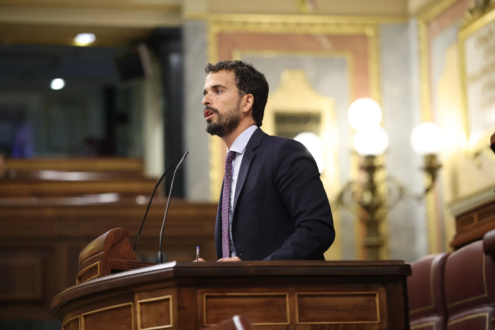 El diputado de Vox Carlos Hernández Quero interviene durante una sesión plenaria, en el Congreso de los Diputados. Alejandro Martínez Vélez / Europa Press El diputado de Vox Carlos Hernández Quero interviene durante una sesión plenaria, en el Congreso de los Diputados. Alejandro Martínez Vélez / Europa Press