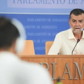 El líder de Izquierda Unida y portavoz de Por Andalucía en el Parlamento andaluz, Antonio Maíllo, esta mañana en rueda de prensa. María José López / Europa Press