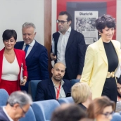 La ministra de Vivienda y Agenda Urbana, Isabel Rodríguez (i), junto a otros ministros y la portavoz del Gobierno, Elma Saiz (d), este martes en Moncloa tras el Consejo de Ministros. Eduardo Parra / Europa Press