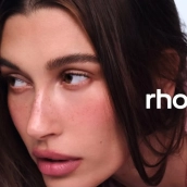 Hailey Bieber, modelo y  empresaria. Instagram (@haileybieber)