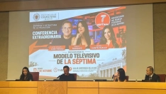 La Séptima llega a la Complutense: José Miguel Contreras expone una televisión donde la gente "no se sienta ofendida, insultada o excluida" | Andrea Cabanillas