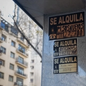 Carteles de 'Se alquila' pegados en un edificio. Foto de archivo: Eduardo Parra / Europa Press