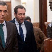 El presidente del Gobierno, Pedro Sánchez, y el ministro de Transportes, Óscar Puente. Eduardo Parra / Europa Press