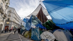 Tiendas de campaña durante la acampada por la Vivienda en la Puerta del Sol. Alberto Ortega / Europa Press