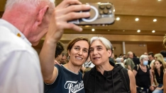 EuropaPress 7560127 ministra sanidad monica garcia ex alcaldesa barcelona ada colau acto comuns