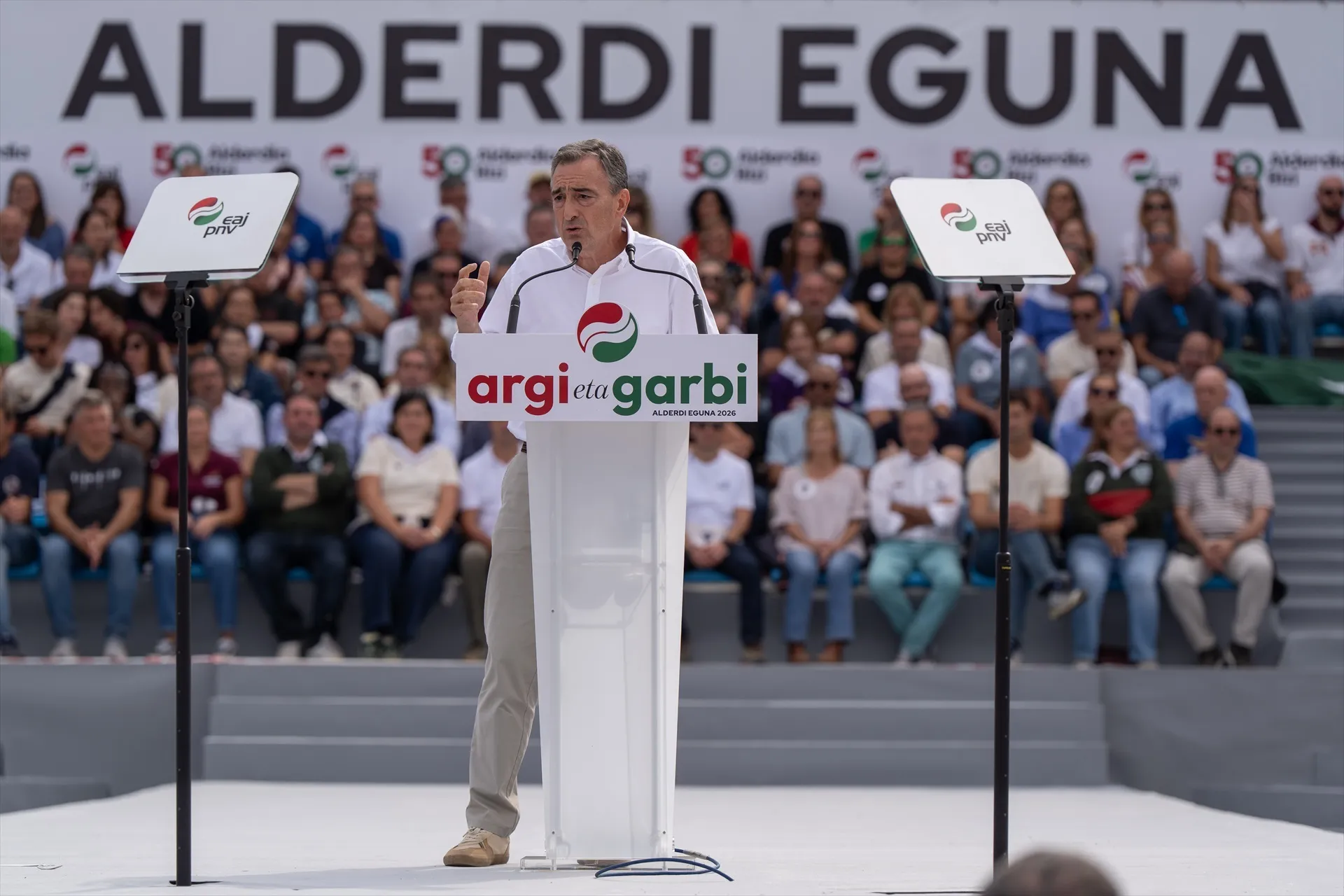 l presidente del PNV, Aitor Esteban, durante la celebración del 'Alderdi Eguna', a 27 de septiembre de 2026, en Foronda, Álava, País Vasco (España). Iñaki Berasaluce / Europa Press. l presidente del PNV, Aitor Esteban, durante la celebración del 'Alderdi Eguna', a 27 de septiembre de 2026, en Foronda, Álava, País Vasco (España). Iñaki Berasaluce / Europa Press.