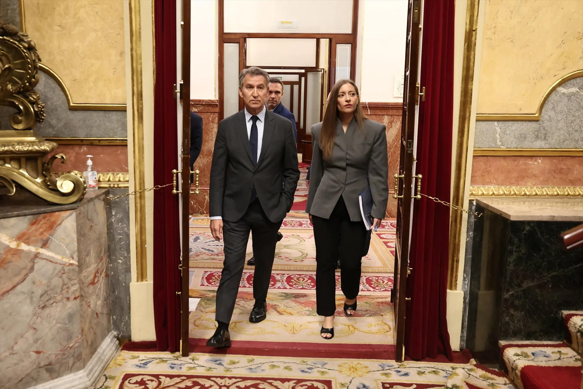 El presidente del PP, Alberto Núñez Feijóo, y la portavoz del PP en el Congreso, Ester Muñoz. Eduardo Parra / Europa Press El presidente del PP, Alberto Núñez Feijóo, y la portavoz del PP en el Congreso, Ester Muñoz. Eduardo Parra / Europa Press