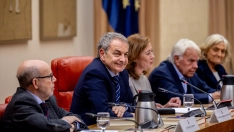 Los expresidentes del Gobierno José Luis Rodríguez Zapatero y Felipe González.