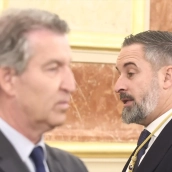 El presidente de Vox, Santiago Abascal (d), y el presidente del PP, Alberto Núñez Feijóo. Eduardo Parra / Europa Press