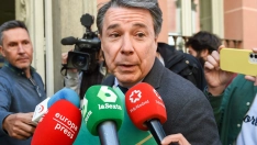 EuropaPress 4426804 expresidente comunidad madrid ignacio gonzalez responde medios llegada