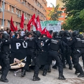 Cargas policiales en la Complutense. Redes sociales