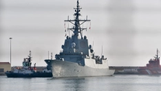 La fragata Blas de Lezo llega al Puerto de Ceuta, a 21 de junio de 2025, en Ceuta . Alejandro Castillo / Europa Press