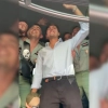 El ultra Vito Quiles rodeado de militares. Fuente: Redes sociales El ultra Vito Quiles rodeado de militares. Fuente: Redes sociales