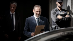 El exministro de Transportes José Luis Ábalos a su salida del Tribunal Supremo. Diego Radamés / Europa Press