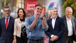 El ministro de la Presidencia, Justicia y Relaciones con las Cortes, Félix Bolaños (i); la ministra de Defensa, Margarita Robles (2i); el presidente del Gobierno y líder del PSOE, Pedro Sánchez (c); el ministro del Interior, Fernando Grande-Marlaska (2d); y el ministro de Industria y Turismo, Jordi Hereu (d). Elaboración propia (Imágenes de Europa Press). El ministro de la Presidencia, Justicia y Relaciones con las Cortes, Félix Bolaños (i); la ministra de Defensa, Margarita Robles (2i); el presidente del Gobierno y líder del PSOE, Pedro Sánchez (c); el ministro del Interior, Fernando Grande-Marlaska (2d); y el ministro de Industria y Turismo, Jordi Hereu (d). Elaboración propia (Imágenes de Europa Press).