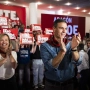 El secretario general del PSOE y presidente del Gobierno, Pedro Sánchez, y la secretaria general de los socialistas aragoneses, Pilar Alegría. Marcos Cebrián / Europa Press.