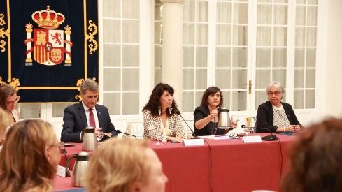 La ministra de Igualdad, Ana Redondo, preside la reunión del Comité de Crisis del Ministerio. Rocío Ruz / Europa Press