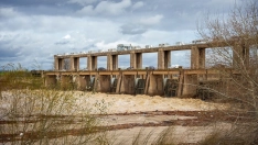 Imágenes de la presa de Cantillana. Andalucía, permanece en máxima alerta por la fuerte crecida del río Guadalquivir, provocada por semanas de lluvias intensas.