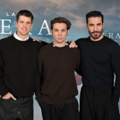 Carlos Cuevas, Miguel Bernardeau y Miguel Ángel Silvestre protagonizan La fiera, una historia marcada por la muerte de Carlos Suárez