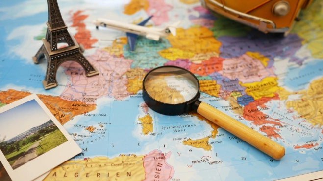 Map to plan a getaway. Source: Image by Edeltravel_ on Pixabay.