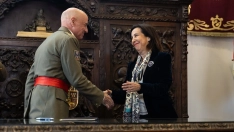 EuropaPress 7863360 ministra defensa margarita robles asiste toma posesion nuevo comandante