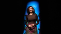 La presidenta de la Comunidad de Madrid, Isabel Díaz Ayuso, durante el acto oficial de inauguración de la VI edición de Iberseries & Platino Industria. Fernando Sánchez / Europa Press