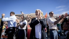 La candidata a la presidencia por el Frente Amplio, Ada Colau, en un mitin de precampaña del Frente Amplio ayer en Mostoles, Madrid. A. Pérez Meca / Europa Press