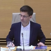 El presidente de RTVE, José Pablo López, defiende en el Congreso la libertad de información y expresión de los profesionales y colaboradores de la casa