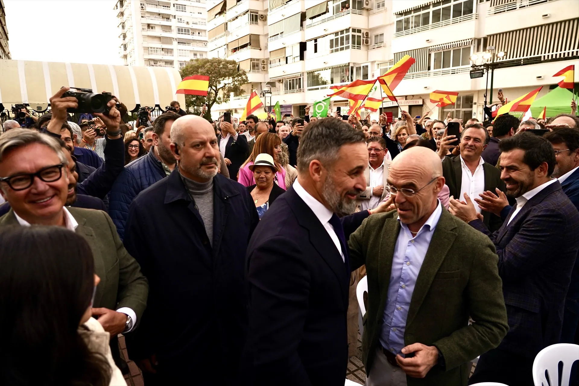 EuropaPress 7427427 presidente vox santiago abascal saluda eurodiputado vox jorge buxade acto EuropaPress 7427427 presidente vox santiago abascal saluda eurodiputado vox jorge buxade acto