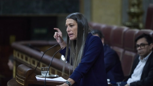 La portavoz de Junts en el Congreso, Miriam Nogueras, interviene durante un pleno en el Congreso de los Diputados. Jesús Hellín / Europa Press