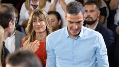 El presidente del Gobierno, Pedro Sánchez, y su esposa Begoña Gómez. Jesús Hellín / Europa Press