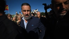 El presidente de la ultraderecha Vox, Santiago Abascal durante un acto público con motivo de la precampaña electoral esta mañana en Santander, tras el trágico accidente ferroviario en Urda, Toledo. Nacho Cubero / Europa Press