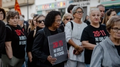 Decenas de personas durante una marcha en homenaje a las víctimas de la dana en Valencia. Jorge Gil / Europa Press