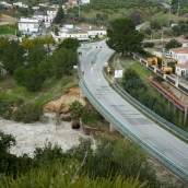 Crecida del río Guadalete a su paso por la localidad gaditana de Arcos de la Frontera
