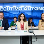 Isabel Díaz Ayuso junto a Ana Millán y Alfonso Serrano del PP de Madrid