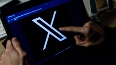 EuropaPress 7266790 joven usa tablet febrero 2026 madrid espana fundador telegram pavel durov