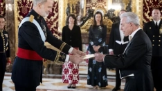 Felipe VI y el nuevo embajador de EEUU en España, Benjamín León