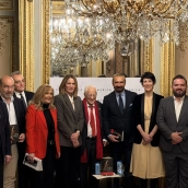 Elma Saiz respalda el mensaje de 'Somos Invisibles' de Euprepio Padula: "Debemos hacer visibles a quienes nunca debieron dejar de serlo"