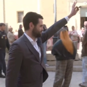 El agitador Ruben Gisbert llegando a las Cortes Valencianas (La Sexta)