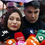 EuropaPress 7279027 actriz elisa mouliaa junto abogado alfredo arrien atiende medios llegada