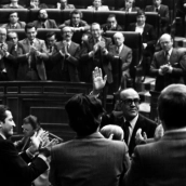 Reanudación de la sesión plenaria en el Congreso de los Diputados para la investidura de Leopoldo Calvo Sotelo como Presidente del Gobierno después del intento de Golpe de Estado fallido el día 23 de febrero.