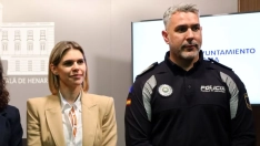  La alcaldesa de Alcalá y el jefe de la Policía Local (Ayuntamiento de Alcalá)