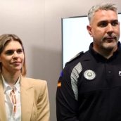  La alcaldesa de Alcalá y el jefe de la Policía Local (Ayuntamiento de Alcalá)