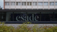 Fachada universidad ESADE