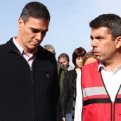 Pedro Sánchez y Carlos Mazón en la dana (Pool Moncloa/Fernando Calvo)