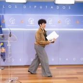 La portavoz del PNV en el Congreso, Maribel Vaquero, durante una rueda de prensa en el Congreso