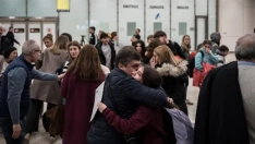 Primeros repatriados de la guerra de Irán recibidos en el aeropuerto de Barajas