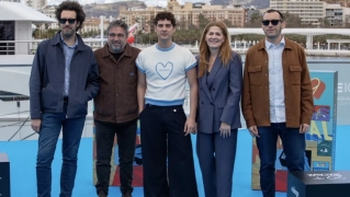 “Sidosa”: Eduardo Casanova y Jordi Évole alzan la voz contra el estigma del VIH en el Festival de Málaga