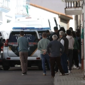 Agentes de la Guardia Civil trabajan en el lugar de los hechos en Hornachos / EuropaPress
